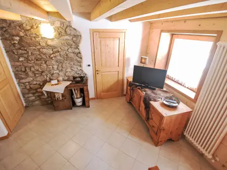 Appartement Cjasa Ustin, vue lac et montagnes à Barcis : photo 9