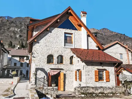 Appartement Cjasa Ustin, vue lac et montagnes à Barcis : photo 16