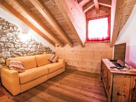 Appartement vue lac et montagnes, Albergo Diffuso Cjasa Ustin : photo 6