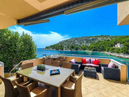 Villa Silvana, Maison 7 personnes à Rogoznica Ražanj - Photo 1