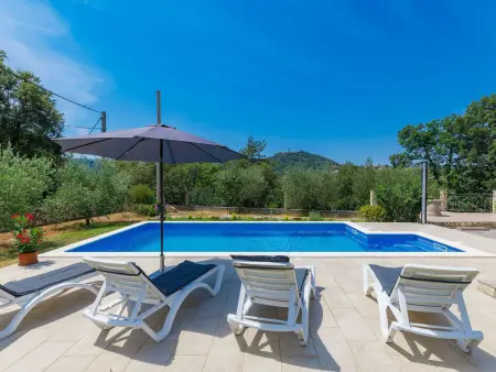 Maison Carla à Labin : piscine privée 7x4m et terrasse : photo 35