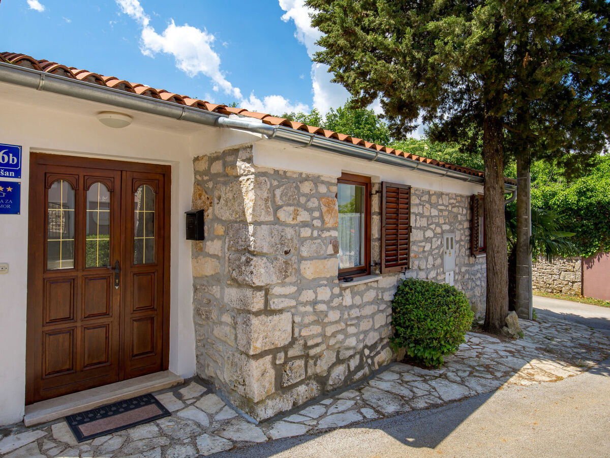 Rotonda, gîte 6 pers. à Labin avec piscine - Photo 4