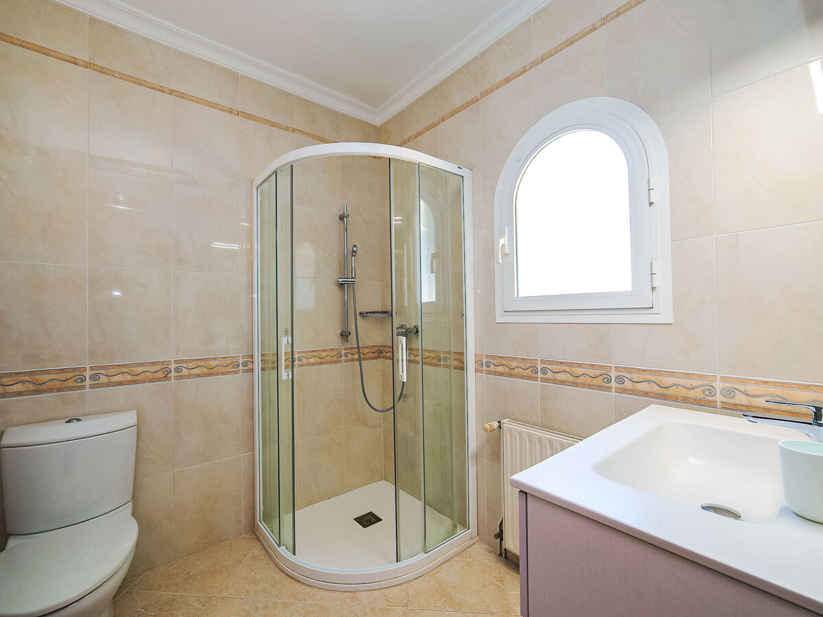 Villa El Descanso – piscine privée et vue mer à La Fustera - Photo 17