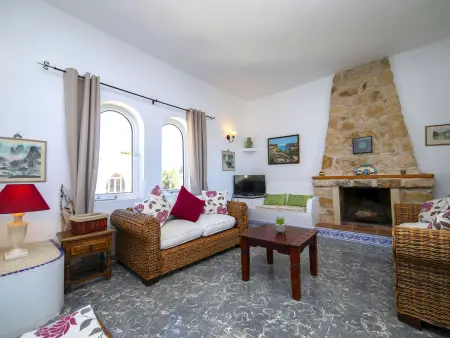 Villa Carolina, maison rustique avec vue sur la mer et le rocher de Calpe - Photo 3