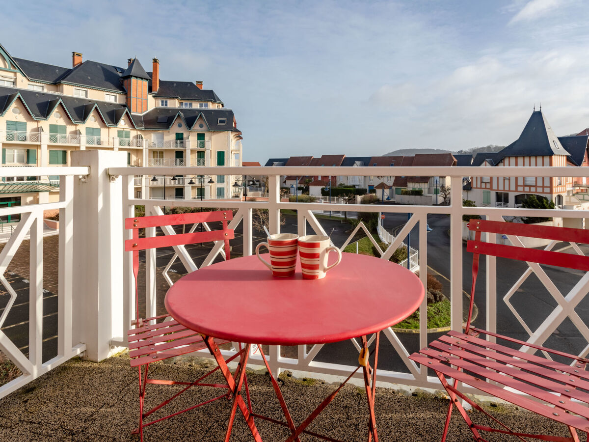 Appartement Le Manoir à Cabourg, vue sur le port - Photo 2