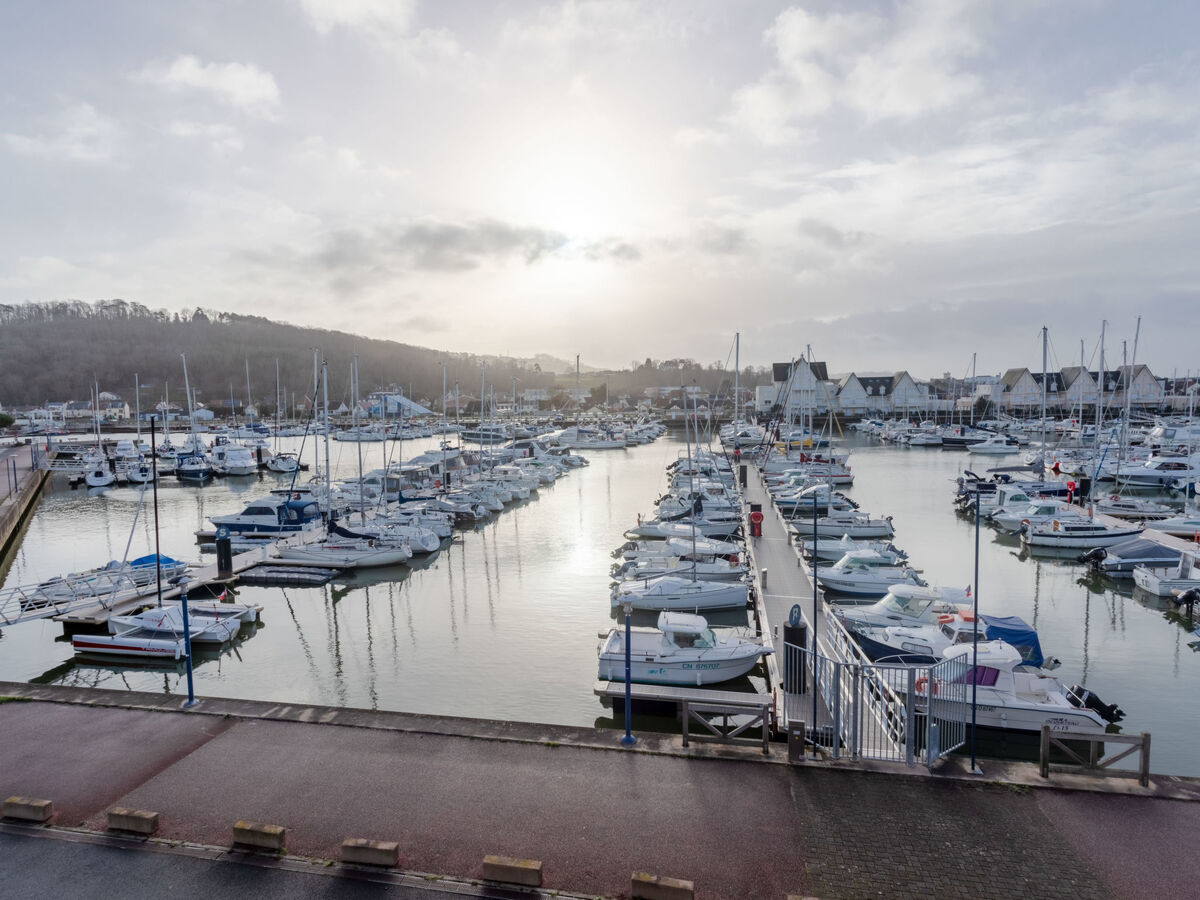 Appartement Le Manoir à Cabourg, vue sur le port - Photo 4