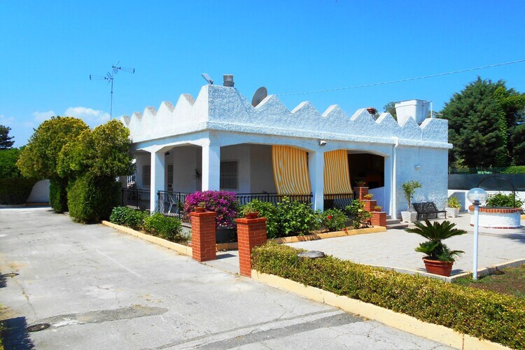Villa Nuzzo à Siracusa : maison avec piscine et four à bois - Photo 1