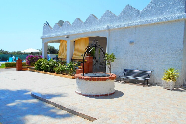 Villa Nuzzo à Siracusa : maison avec piscine et four à bois - Photo 8