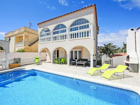 Maison Requesens - 3 chambres, piscine, 500 m plage : photo 2