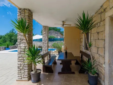Maison Šterna avec piscine privée à Frankovići : photo 9