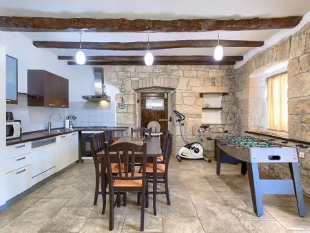 Maison Šterna avec piscine privée à Frankovići : photo 12