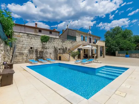 Maison Šterna avec piscine privée à Frankovići : photo 24