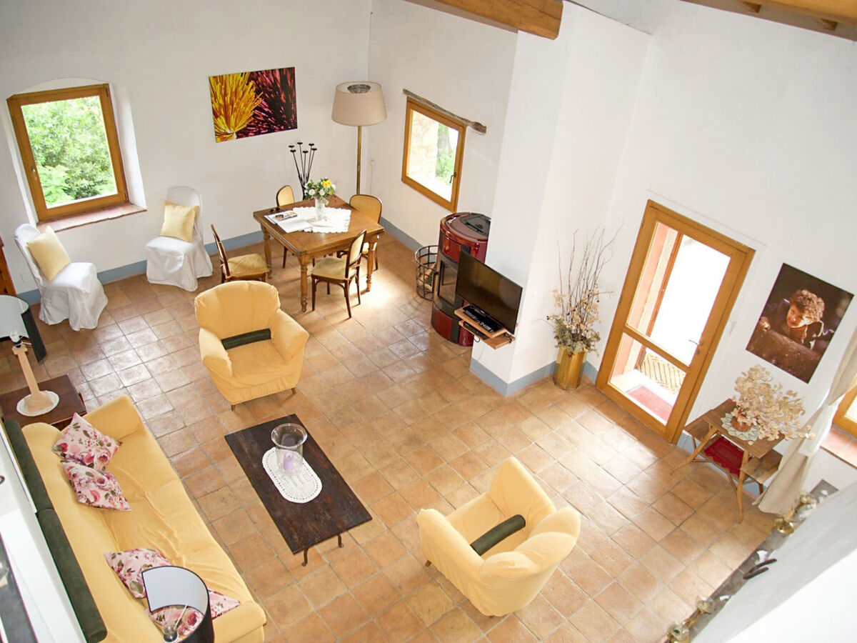 Gite Solaria à Ambra, maison de campagne avec piscine - Photo 7