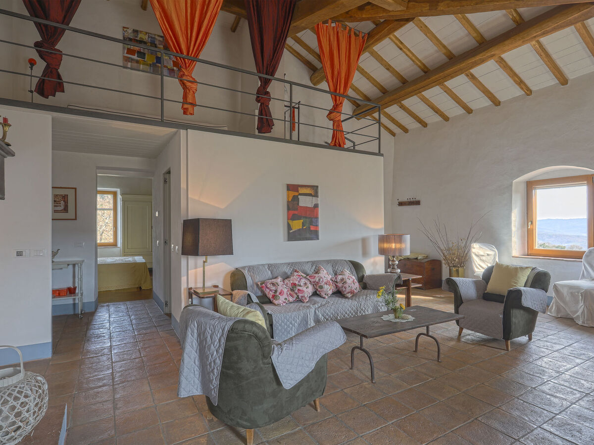 Gite Solaria à Ambra, maison de campagne avec piscine - Photo 8