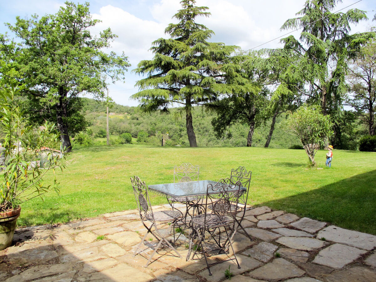 Gite Solaria à Ambra, maison de campagne avec piscine - Photo 26