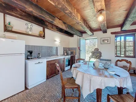 Le Petit Gîte, maison 80 m² avec jardin à Jayac : photo 9