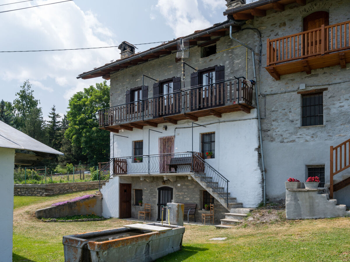 Appartement rustique à Vetan, 100 m² vue vallée et montagnes - Photo 3