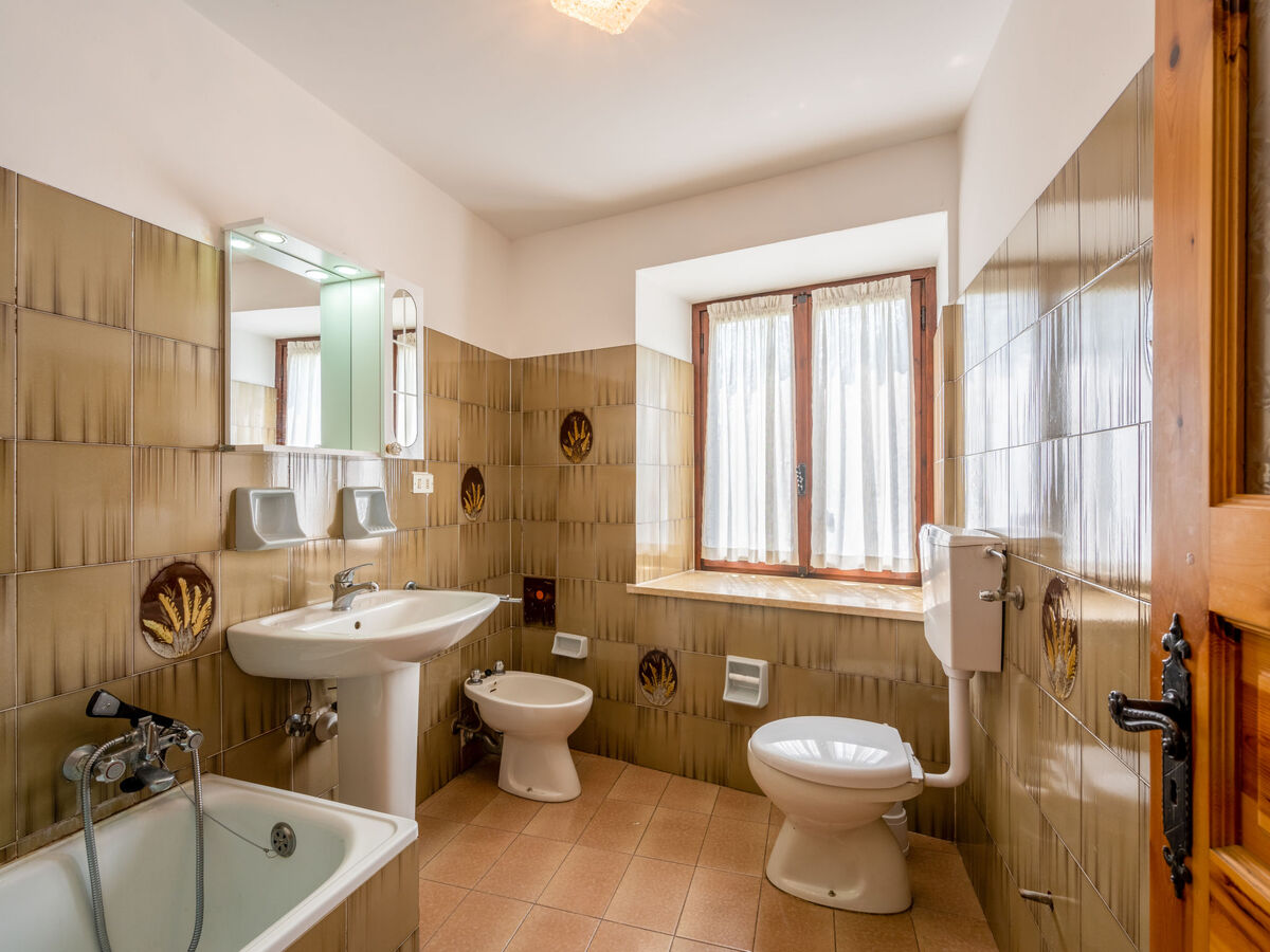 Appartement rustique à Vetan, 100 m² vue vallée et montagnes - Photo 18