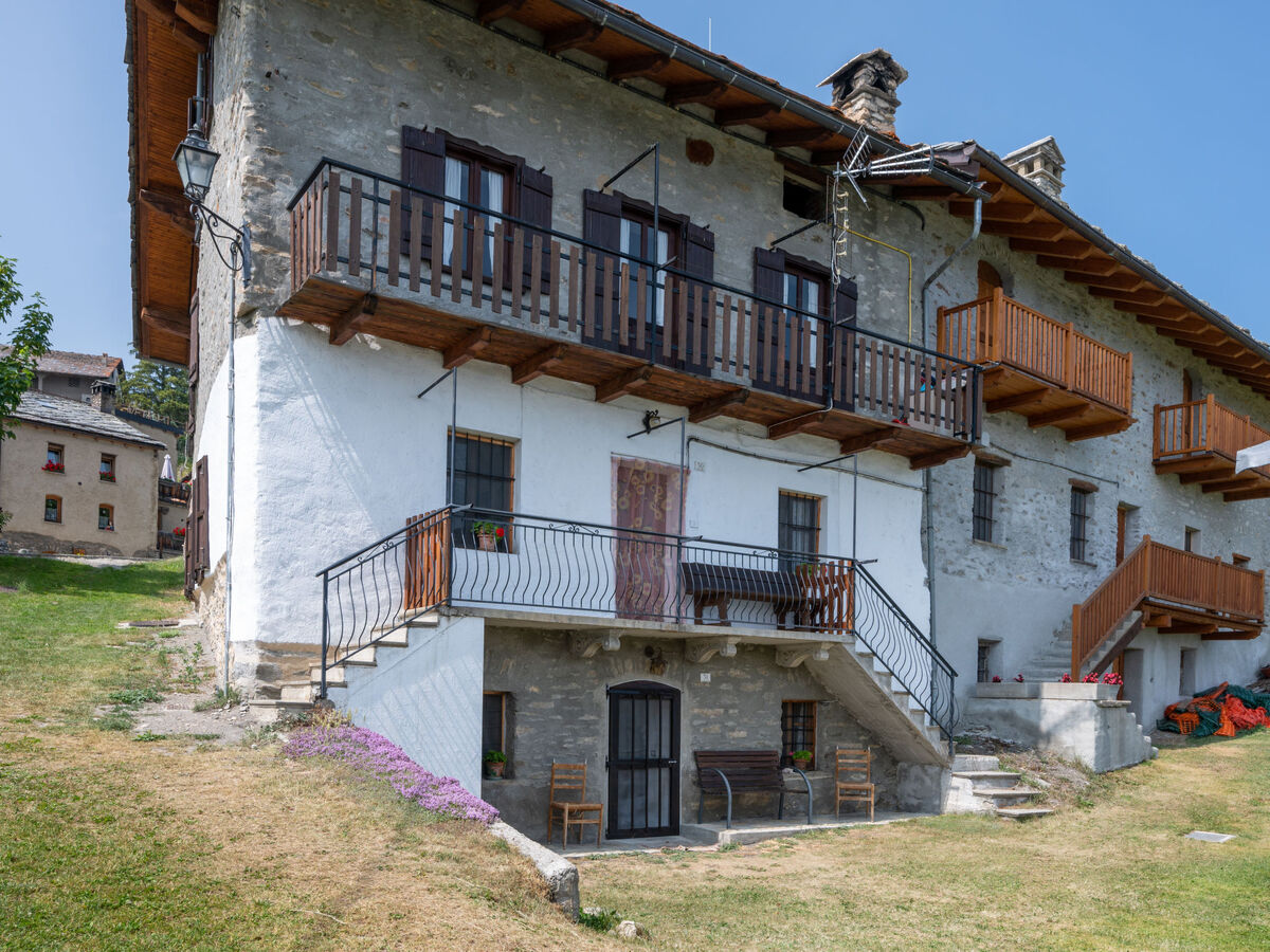 Appartement rustique à Vetan, 100 m² vue vallée et montagnes - Photo 23