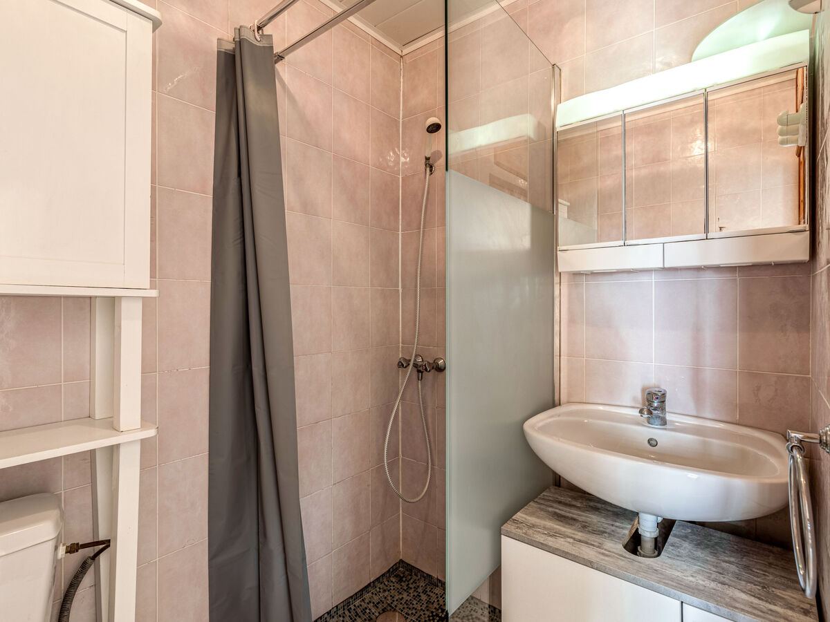 Maison Campestra à Chiavari, terrasse 50 m² et piscine - Photo 14