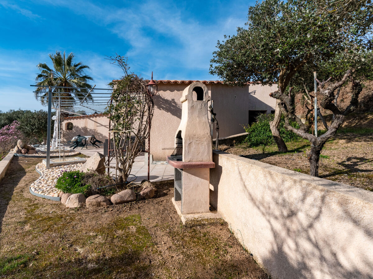 Maison Campestra à Chiavari, terrasse 50 m² et piscine - Photo 16