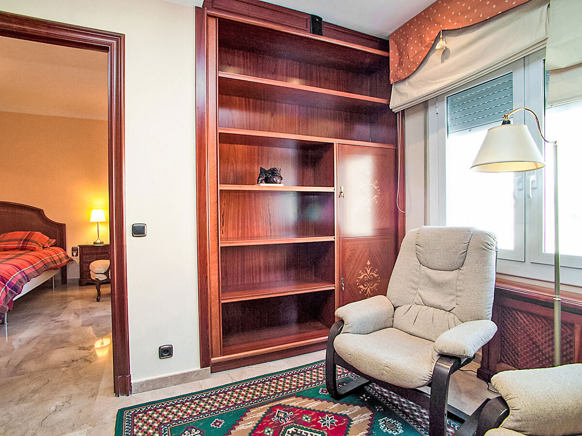 Apt 150m² Eixample, 3 chambres, 5 pers. - Photo 2