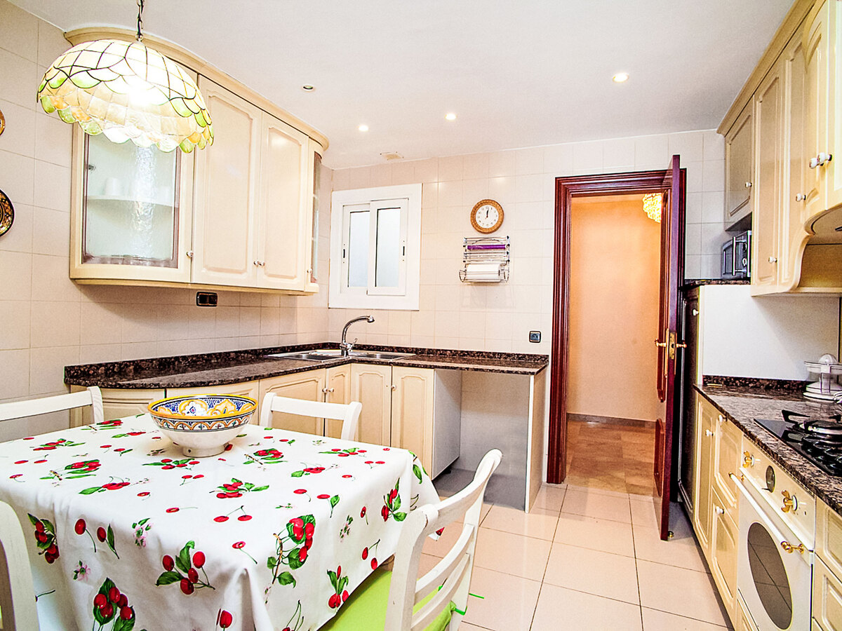 Apt 150m² Eixample, 3 chambres, 5 pers. - Photo 4