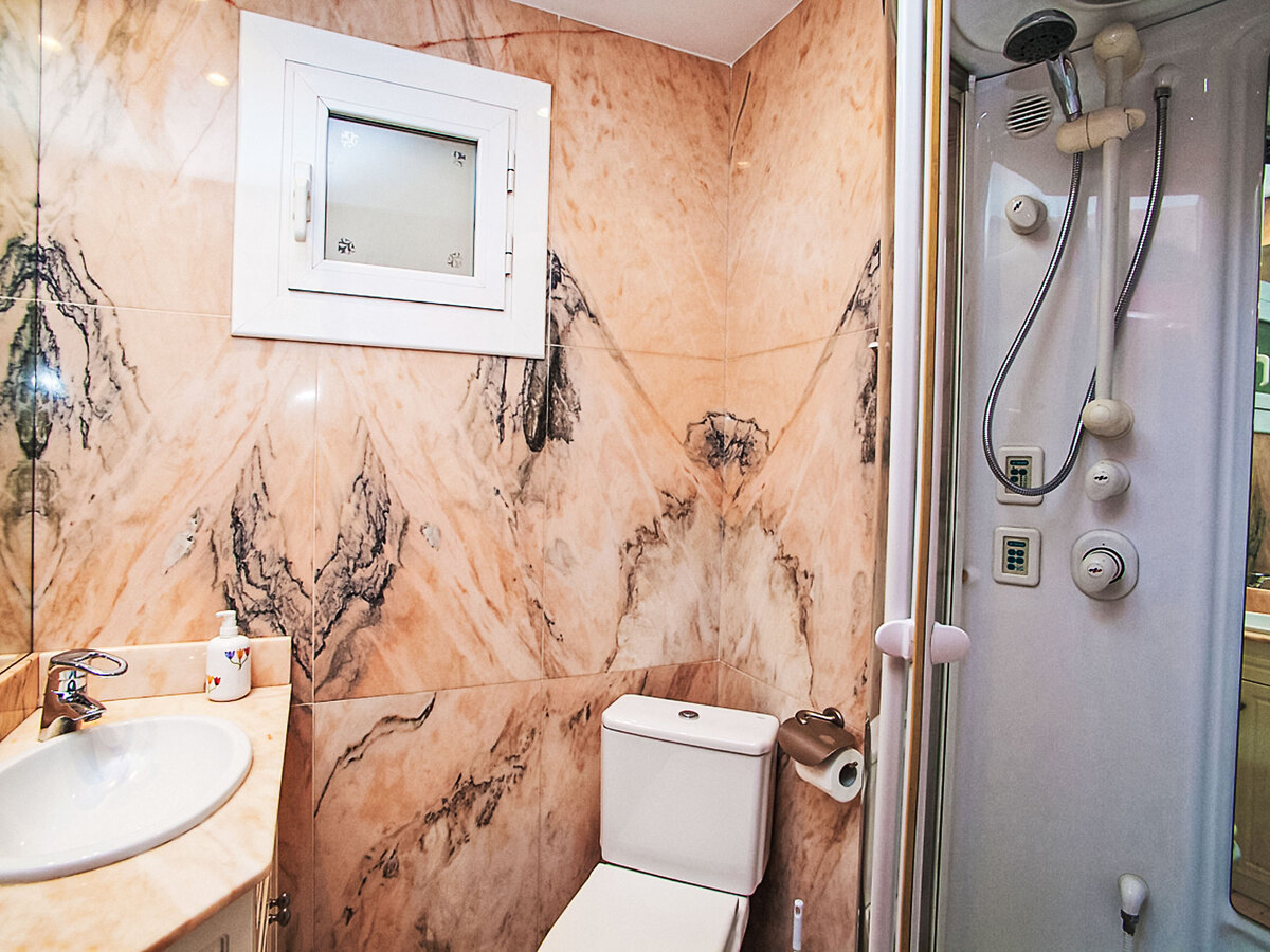Apt 150m² Eixample, 3 chambres, 5 pers. - Photo 12