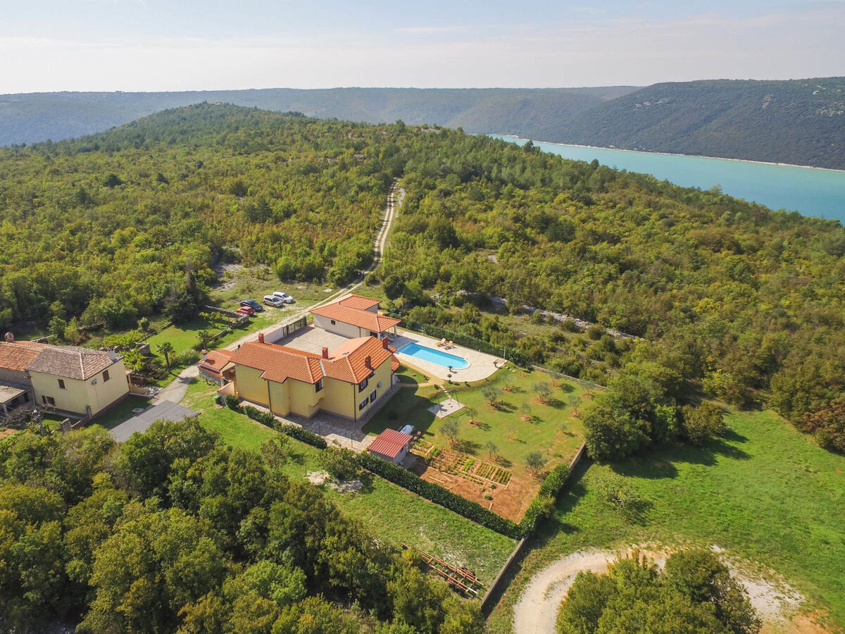 Mirela, maison jumelée avec piscine privée à Trget - Photo 2