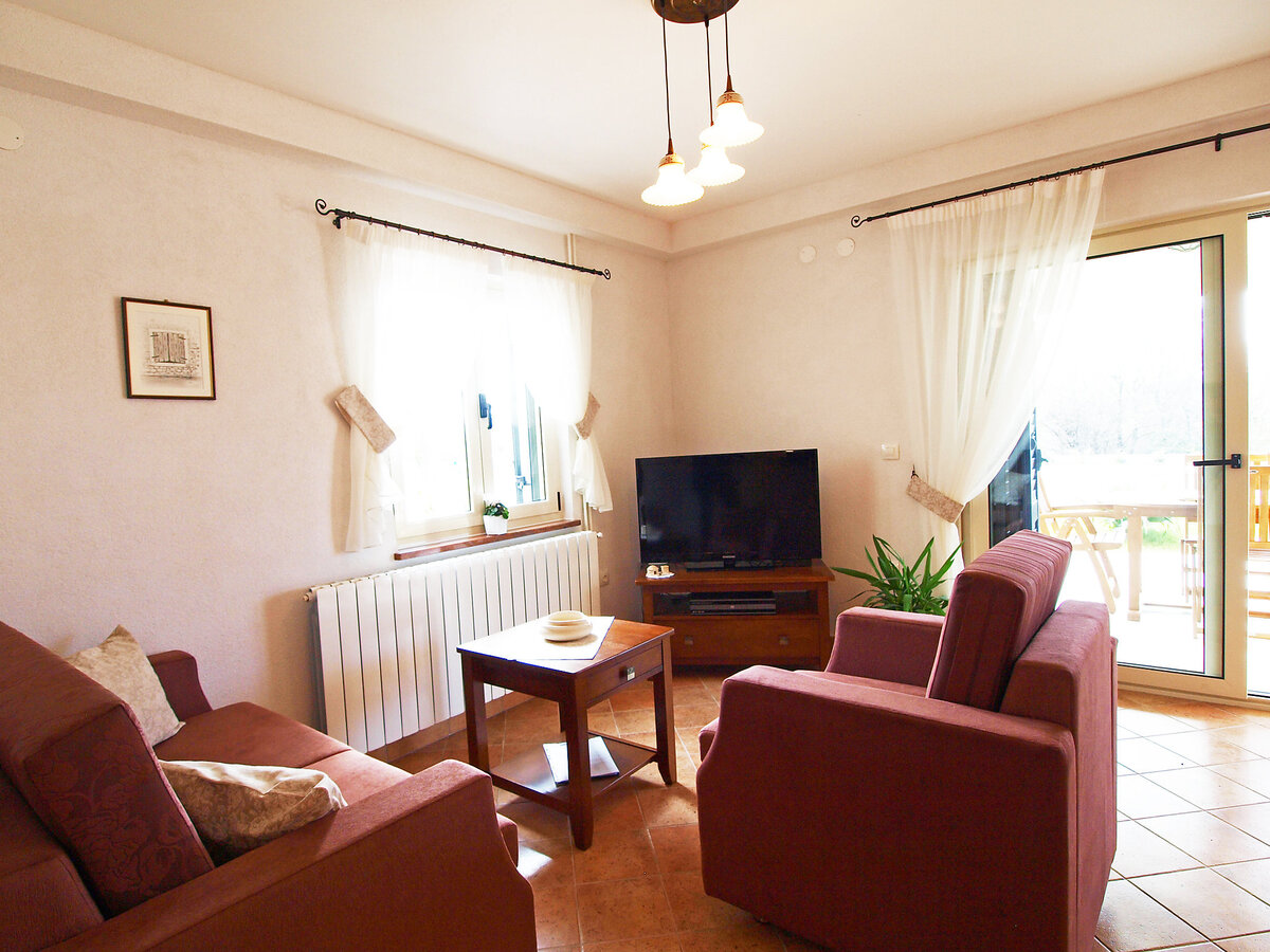 Mirela, maison jumelée avec piscine privée à Trget - Photo 4