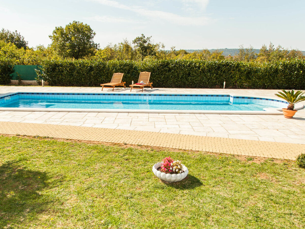 Mirela, maison jumelée avec piscine privée à Trget - Photo 27