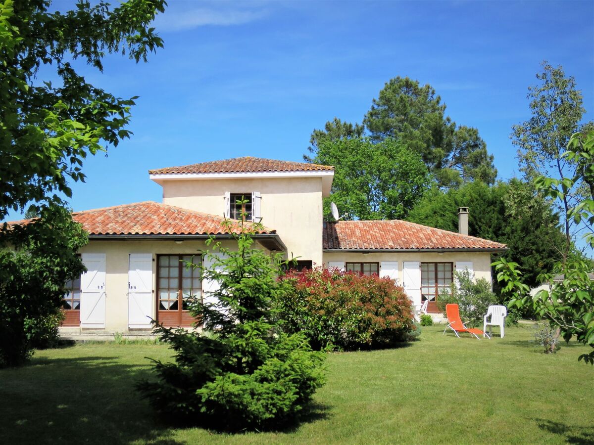 Maison Orphée à Gaillan-en-Médoc, piscine et jardin - Photo 1