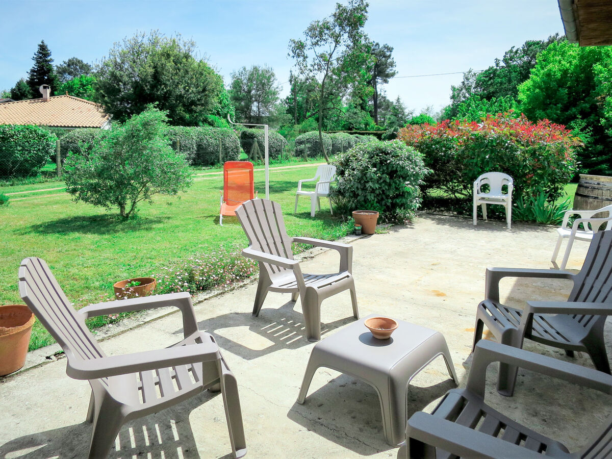 Maison Orphée à Gaillan-en-Médoc, piscine et jardin - Photo 2