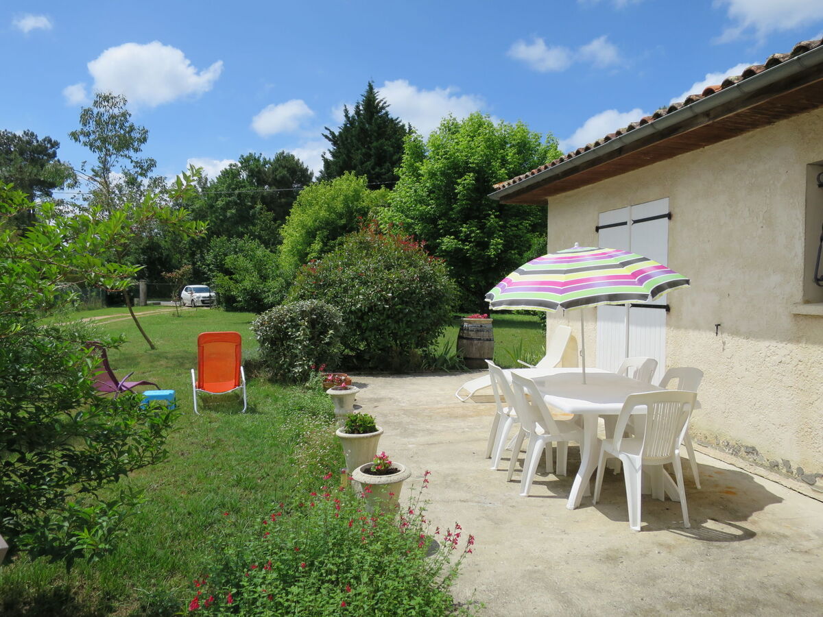 Maison Orphée à Gaillan-en-Médoc, piscine et jardin - Photo 21
