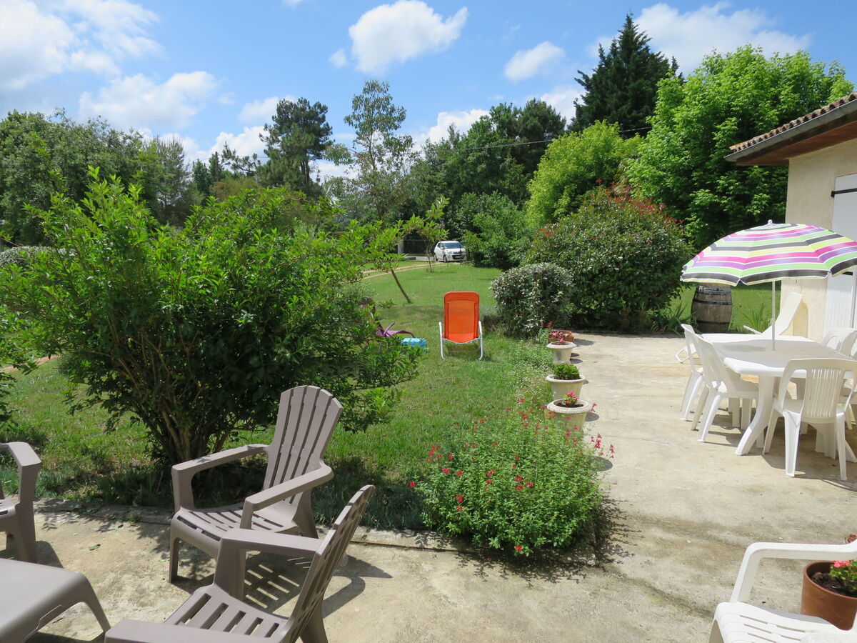 Maison Orphée à Gaillan-en-Médoc, piscine et jardin - Photo 22