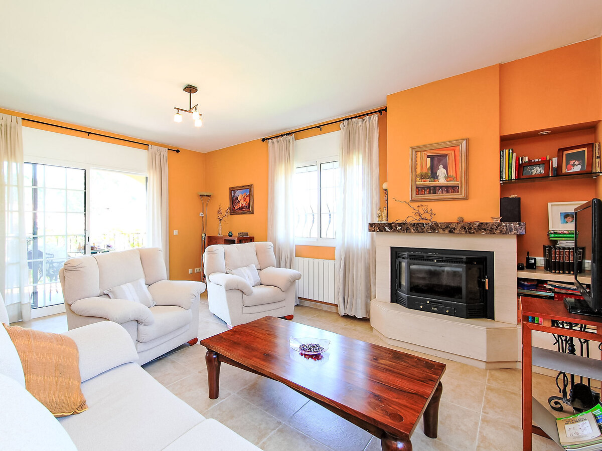Marina, maison 3 chambres avec piscine à Vidreres - Photo 4