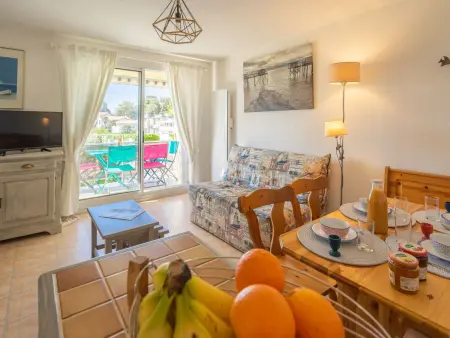 Appartement Le Yachting à Royan, vue latérale sur la mer : photo 3