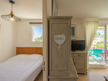 Appartement Le Yachting à Royan, vue latérale sur la mer : photo 12