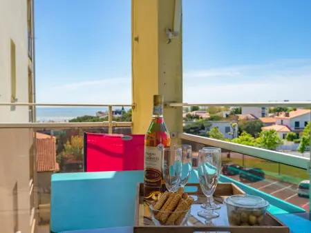 Appartement Le Yachting à Royan, vue latérale sur la mer : photo 18