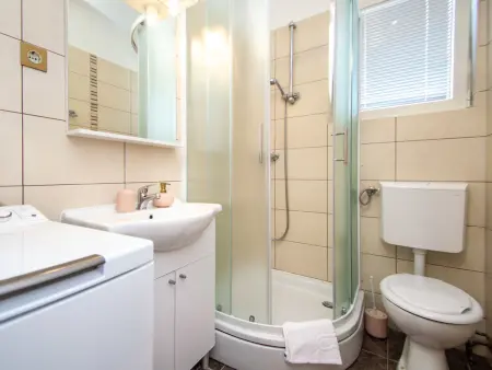 Maison Anka à Šibenik : piscine privée et 4 000 m² de terrain : photo 28