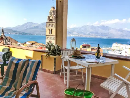 Al Campanile – Appartement vue mer à Gaeta : photo 2