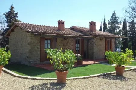 Gite Glici en Toscane, piscine et vue vallée : photo 8