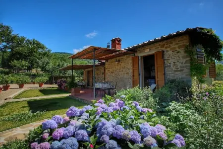 Gite Glici en Toscane, piscine et vue vallée : photo 11