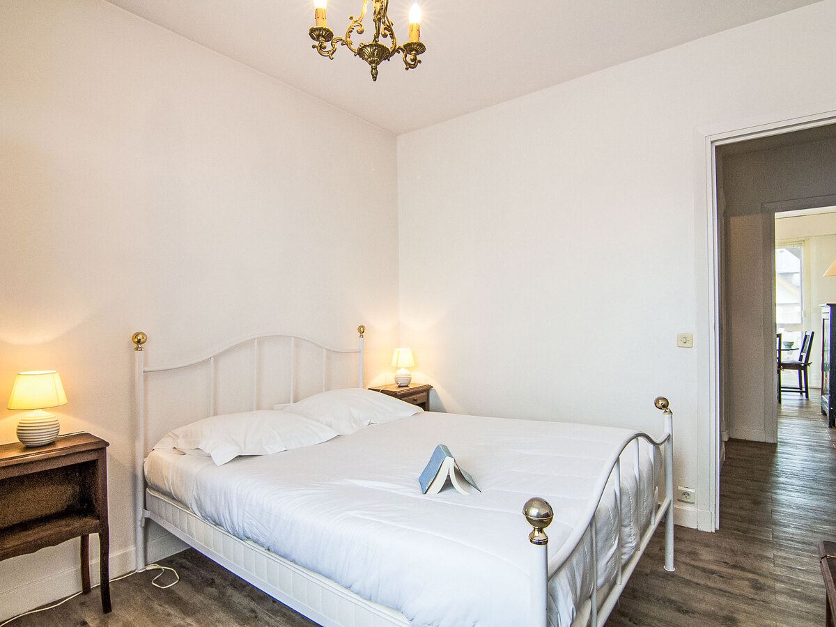 Appartement Castel Guermante – vue port, balcon, 400 m mer - Photo 10