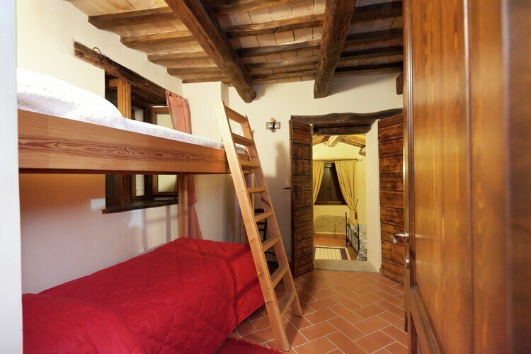 Sole, ferme du XIVe siècle avec piscine - Photo 16