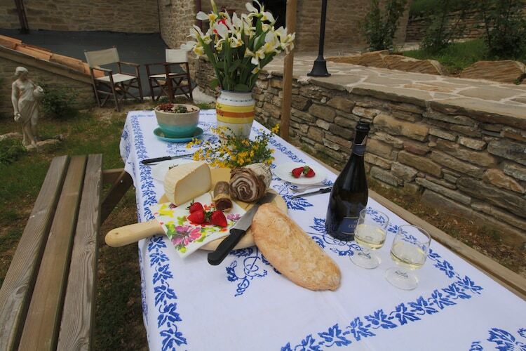 Sole, ferme du XIVe siècle avec piscine - Photo 25