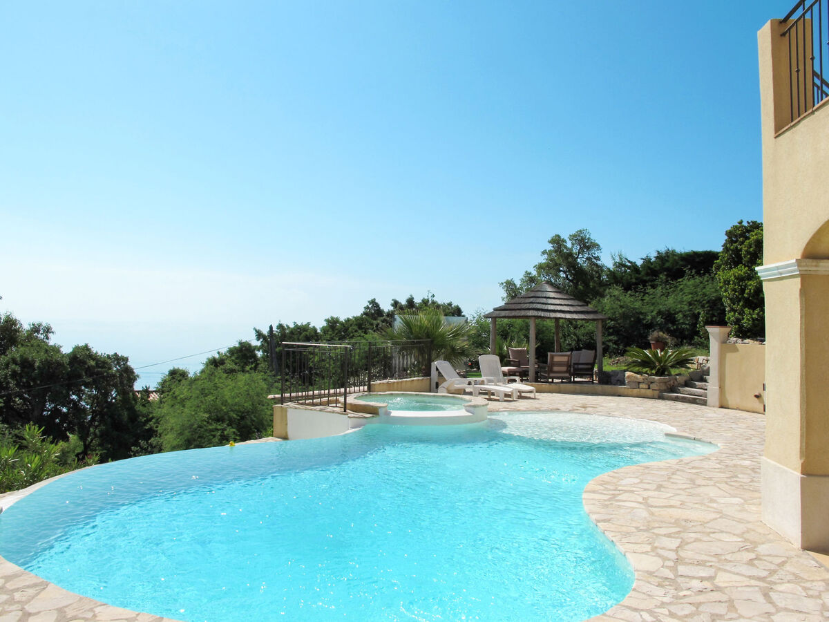 Maison Bellevue avec piscine et vue mer aux Issambres - Photo 23