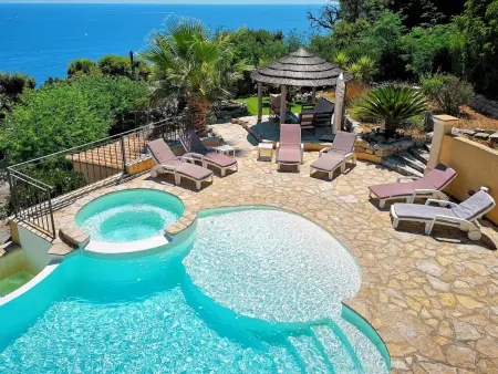 Maison Bellevue avec piscine et vue mer aux Issambres : photo 20