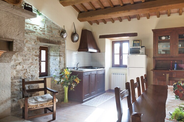 Scalocchio, ferme avec piscine à Apecchio - Photo 12