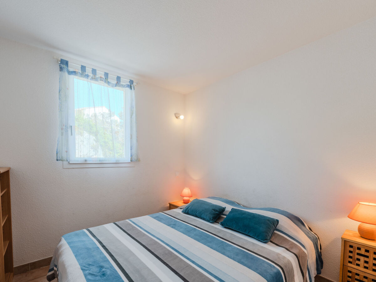 Appartement Les Exals, à 200 m de la mer, balcon sud-est - Photo 4